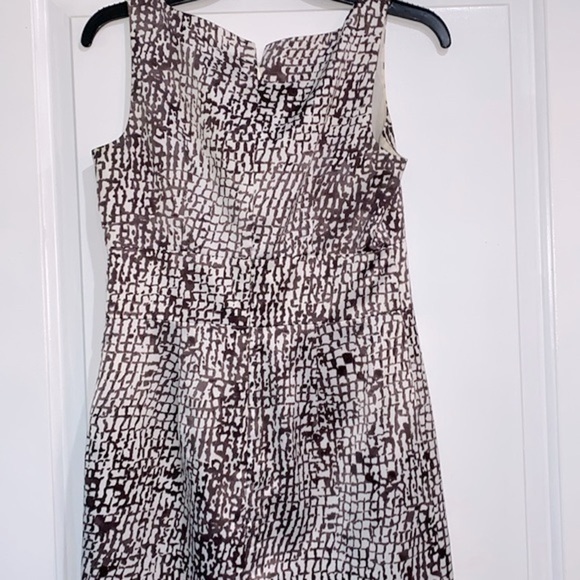 Ann Taylor shift dress size 2 petite - Picture 5 of 9